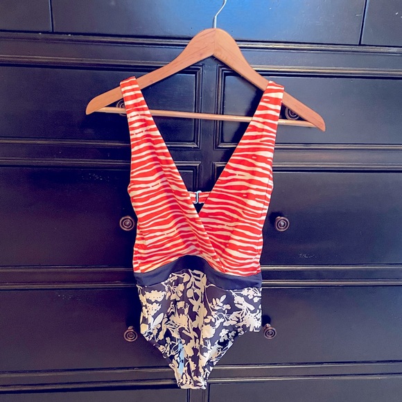 🧡Maaji Women's Standard Tangerine Baobab One Piece Plunge Signature Cut🧡 - Picture 1 of 5
